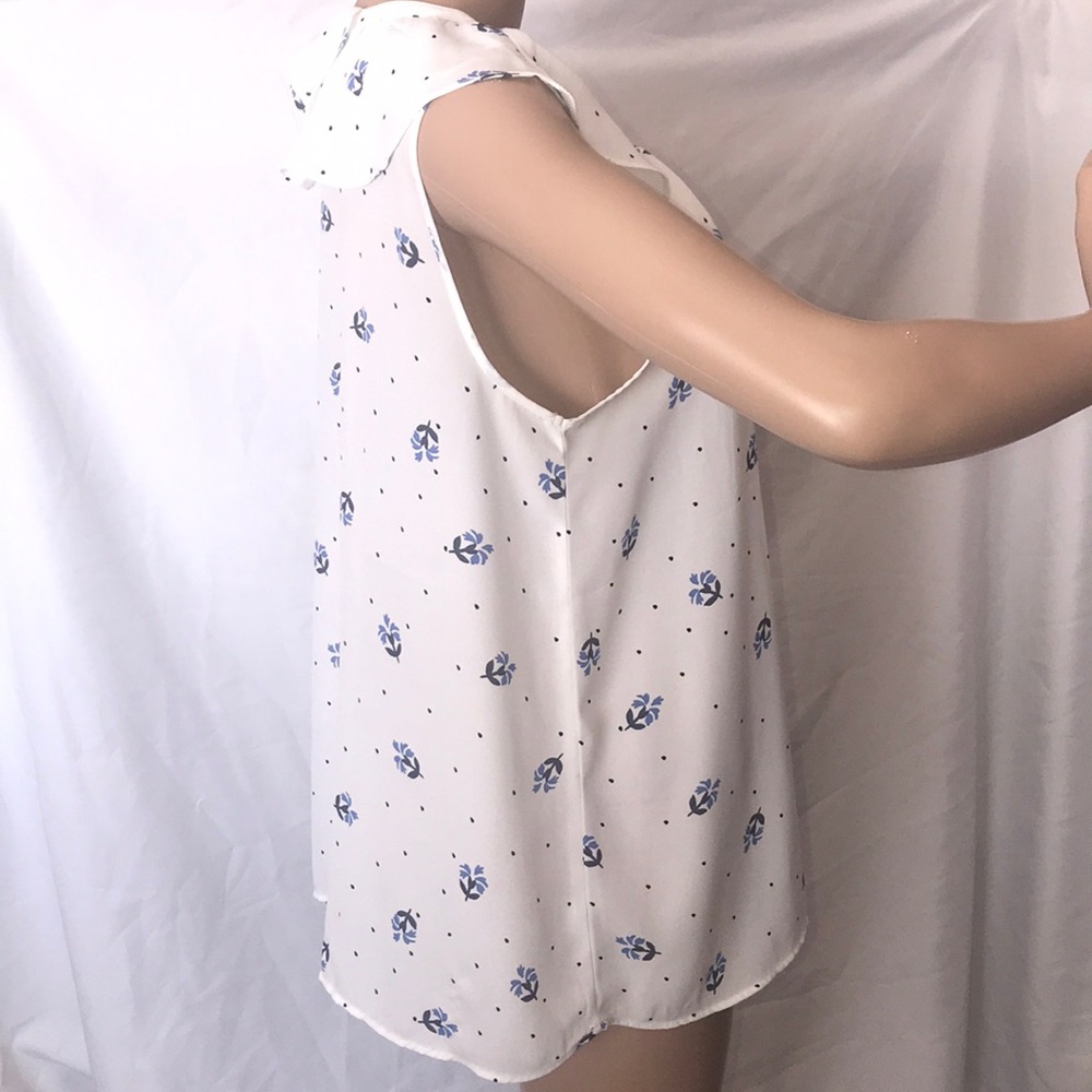 LOFT White and Blue Floral Blouse - Picture 3 of 5